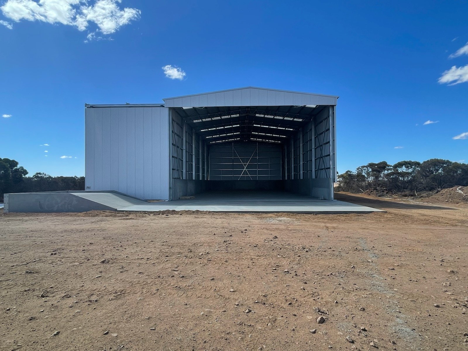 Heavy vehicle workshop