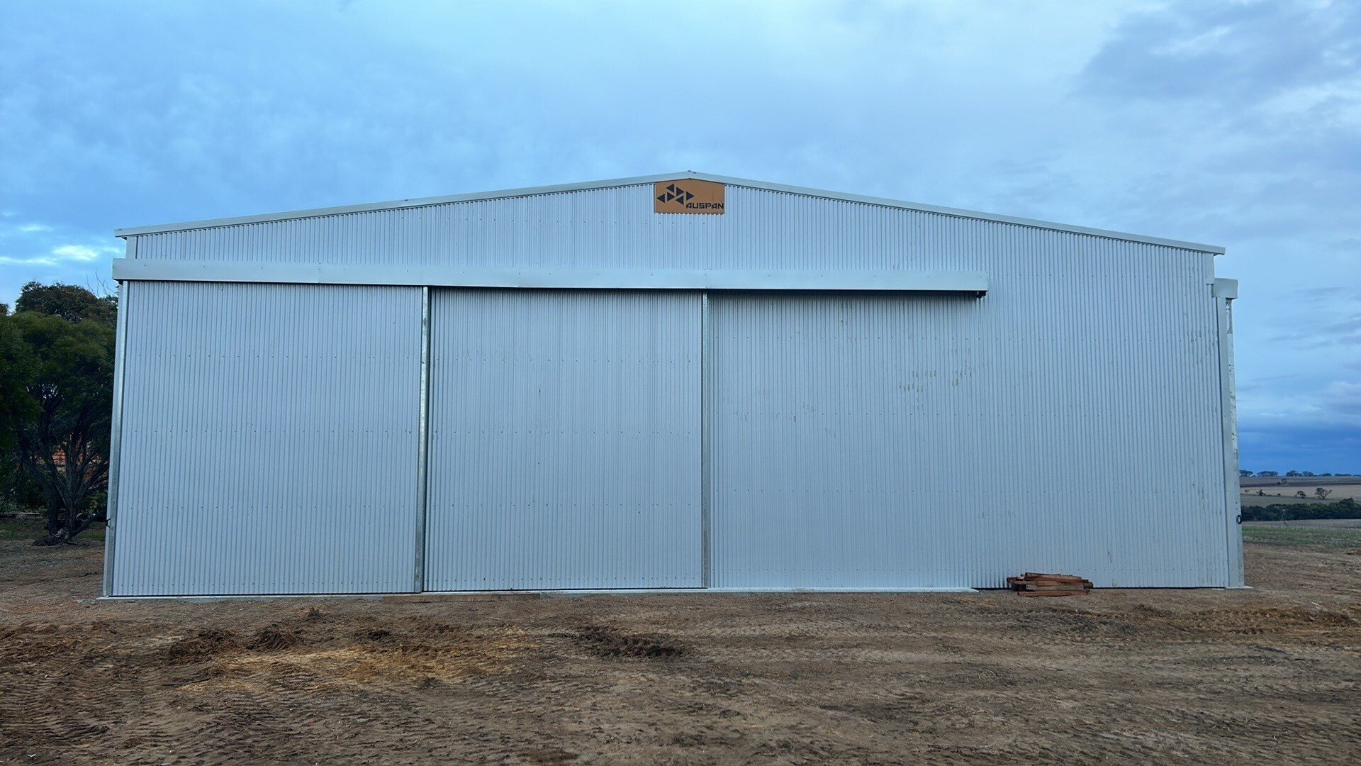 Fertiliser shed